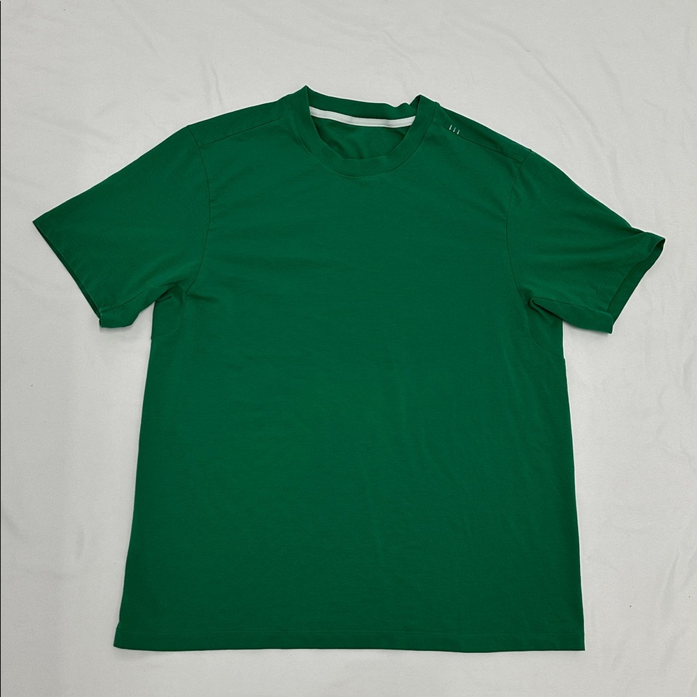 lululemon athletica Men's Short Sleeve Tee in Green
